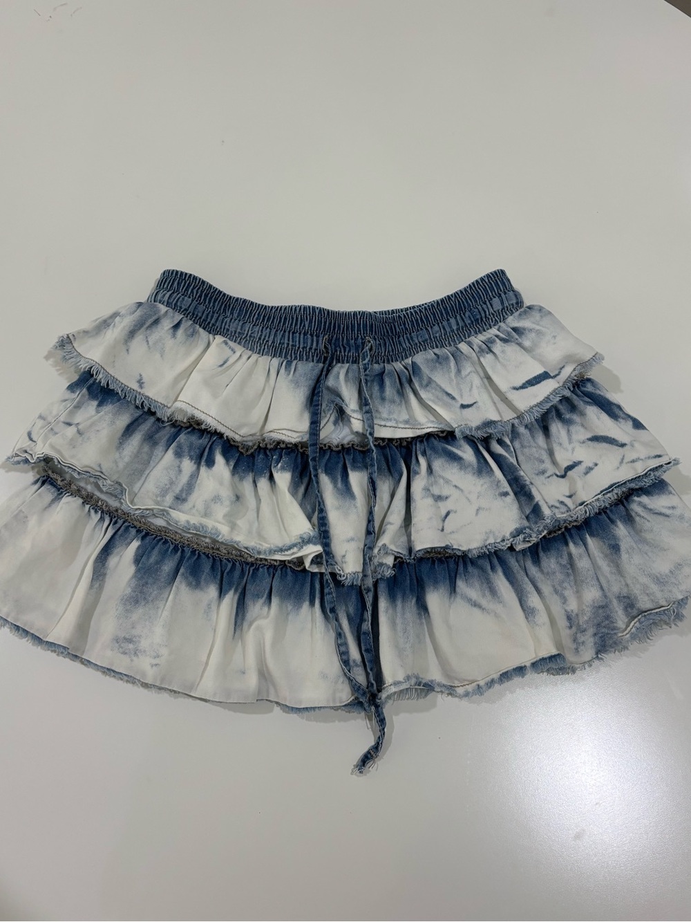 Tiered Tie-Dye Ruffle Mini Skirt in White and Blue